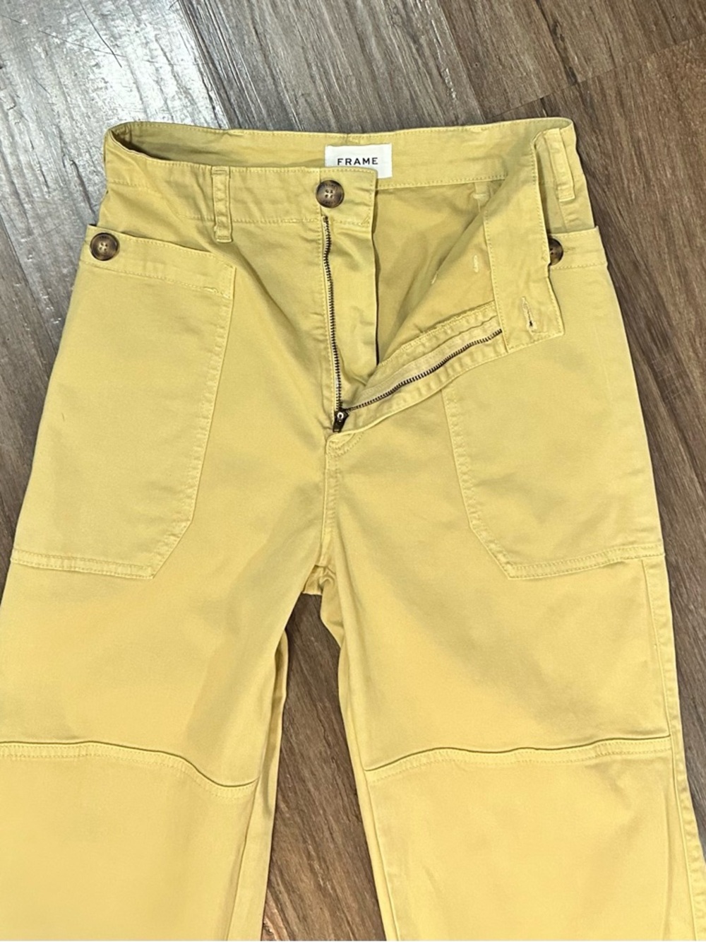 Frame Patch Pocket Denim Cargo Pants In Washed Tan. Size 27 - Picture 5 of 16